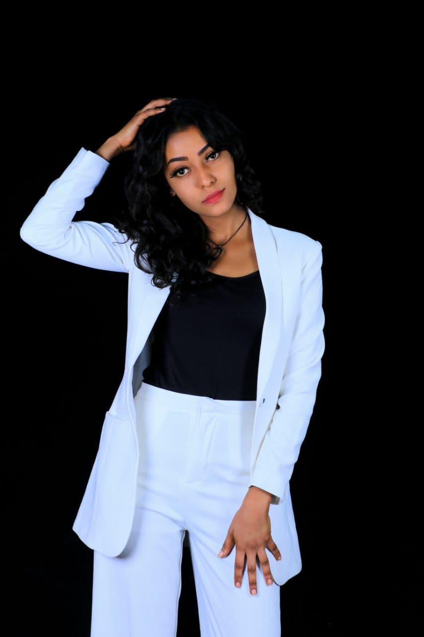 Noah Marketing & Promotion Casting Model Helen